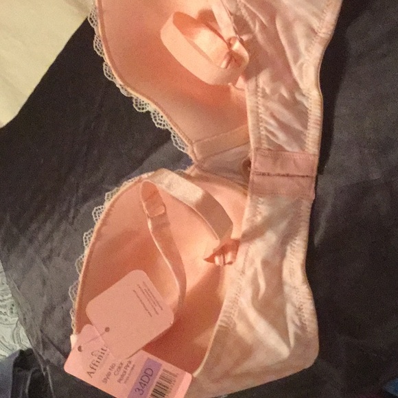 Bra - Picture 2 of 2